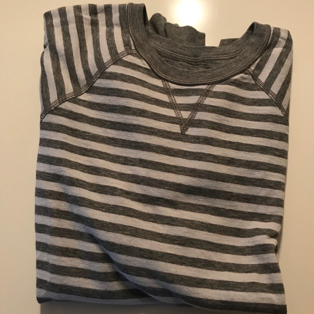 Lulu reversible sweatshirt